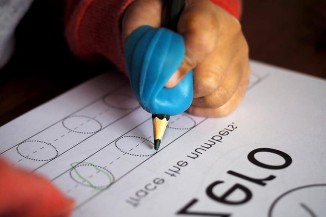 writing children learning school write draw kindergarten education handwriting